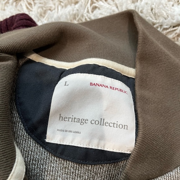 Lot of three Banana Republic Heritage sweaters, Size large - Picture 2 of 7